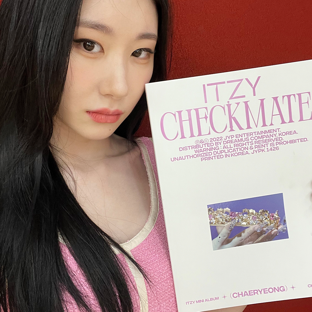 CHECKMATE CHAERYEONG VERSION SIGNED (D2C Standard) CD - Republic