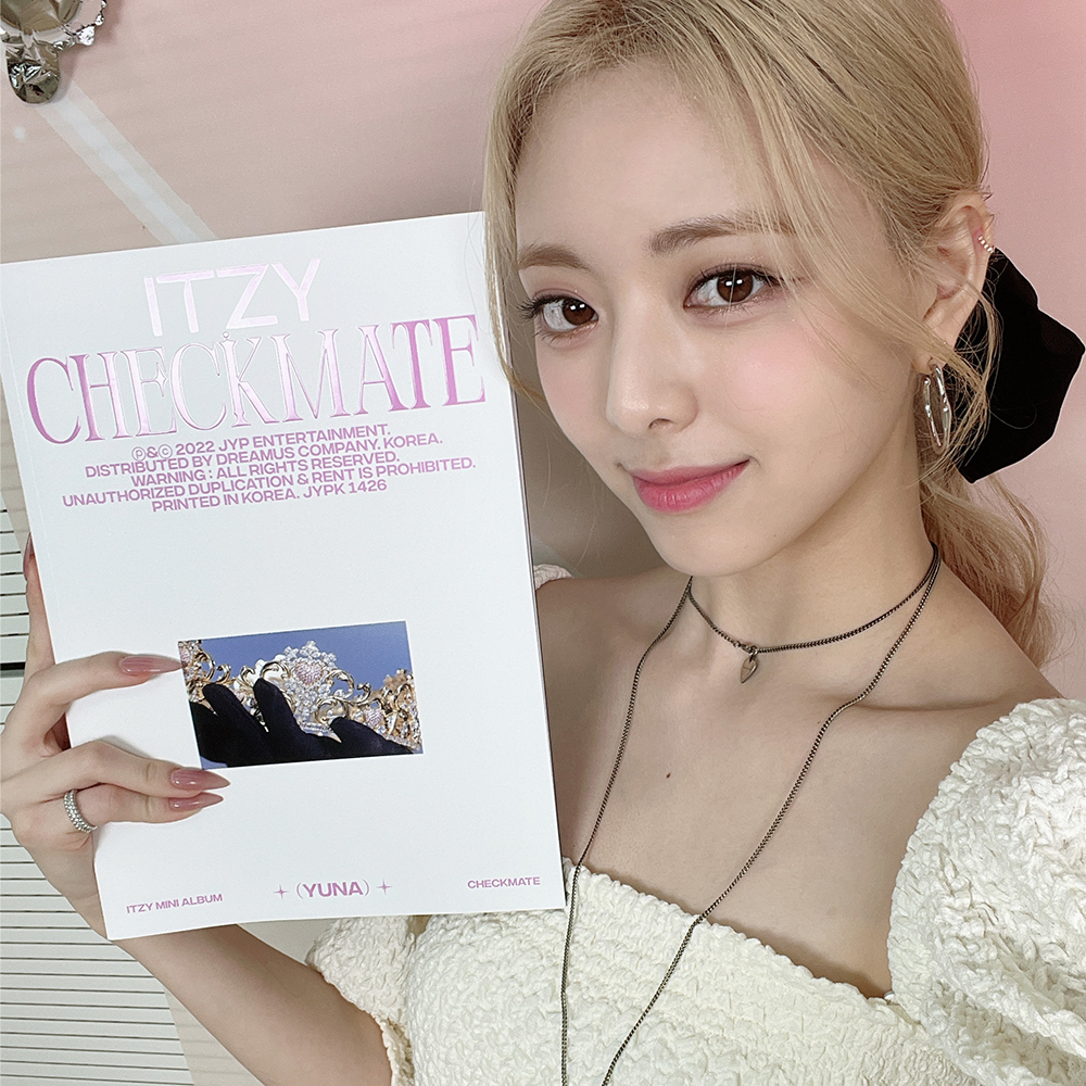 CHECKMATE YUNA VERSION SIGNED (D2C Standard) CD - Republic