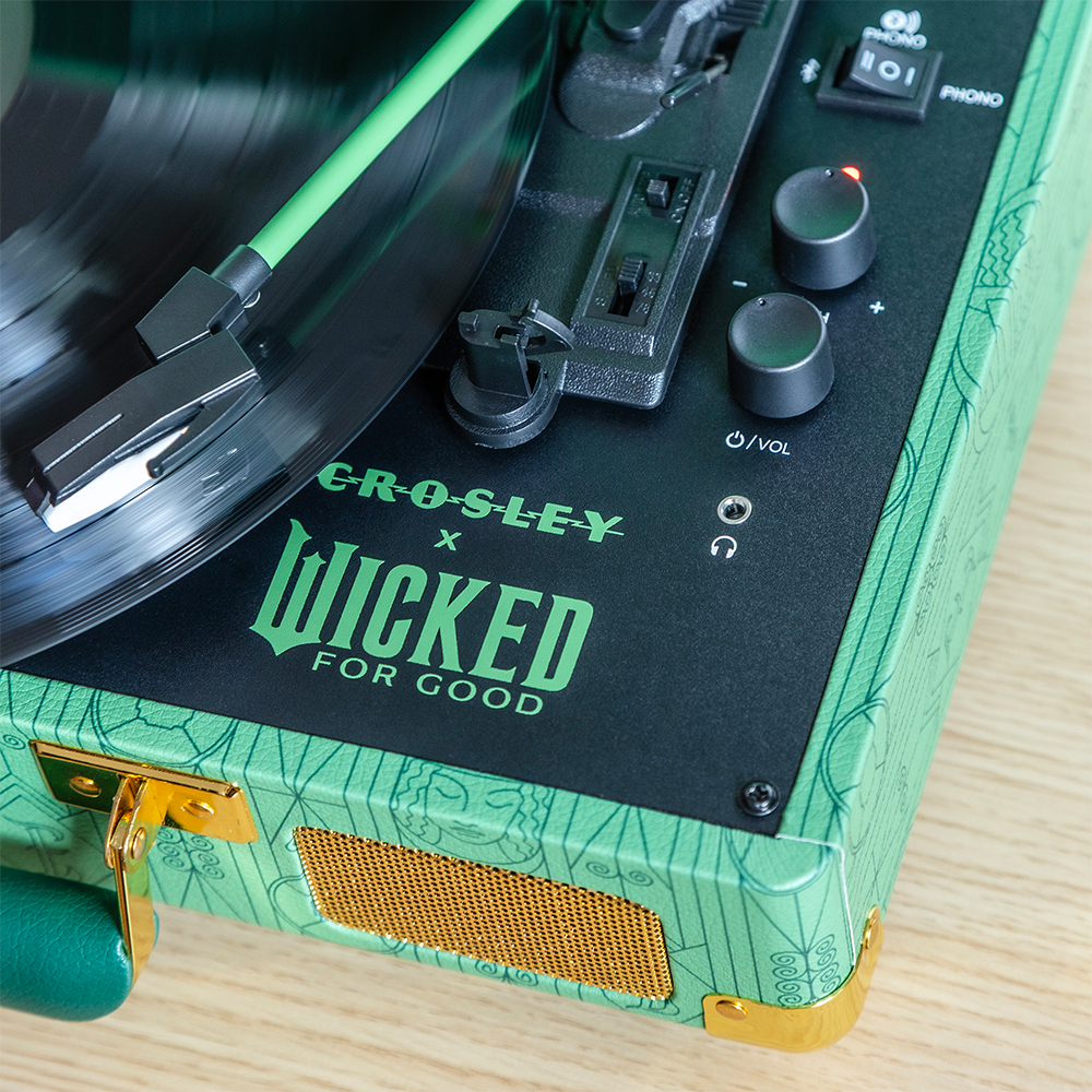 Wicked Elphaba Cruiser Record Player In Emerald Green + Wicked