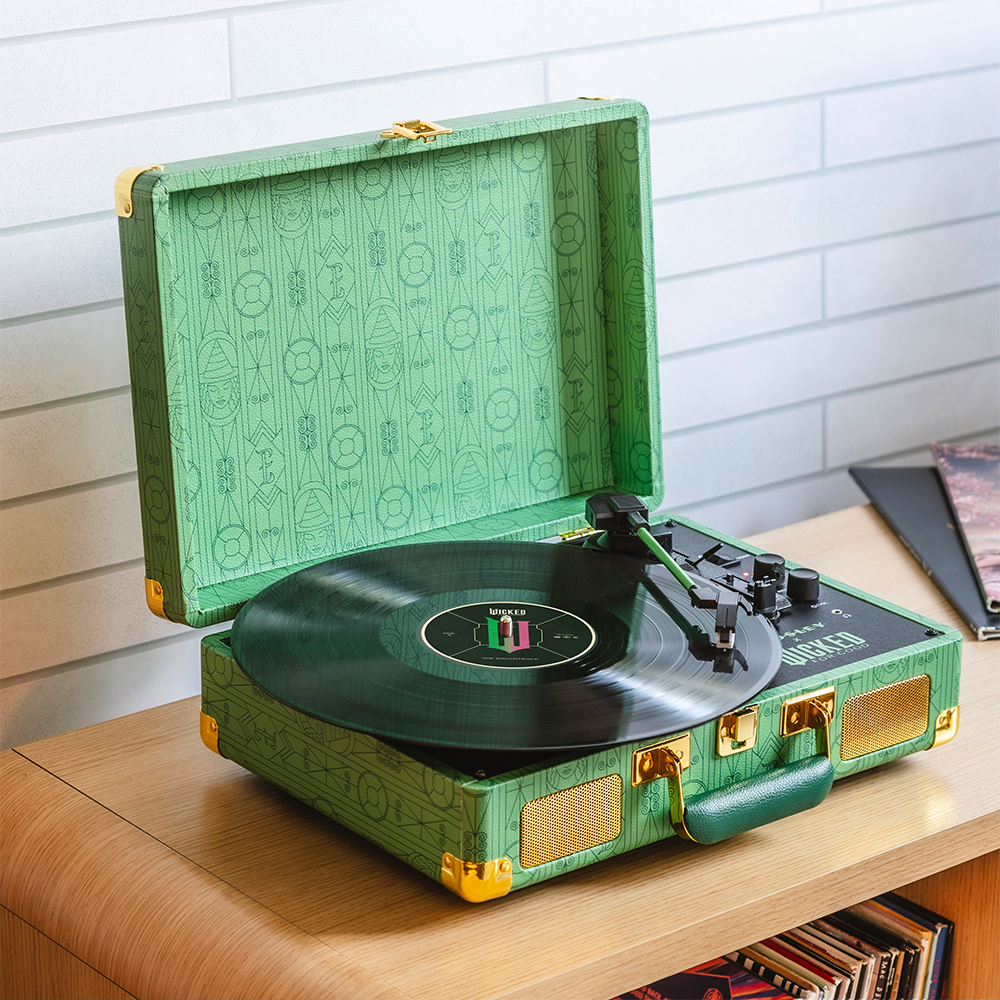 record klapprad Wicked Elphaba Cruiser Record Player In Emerald Green