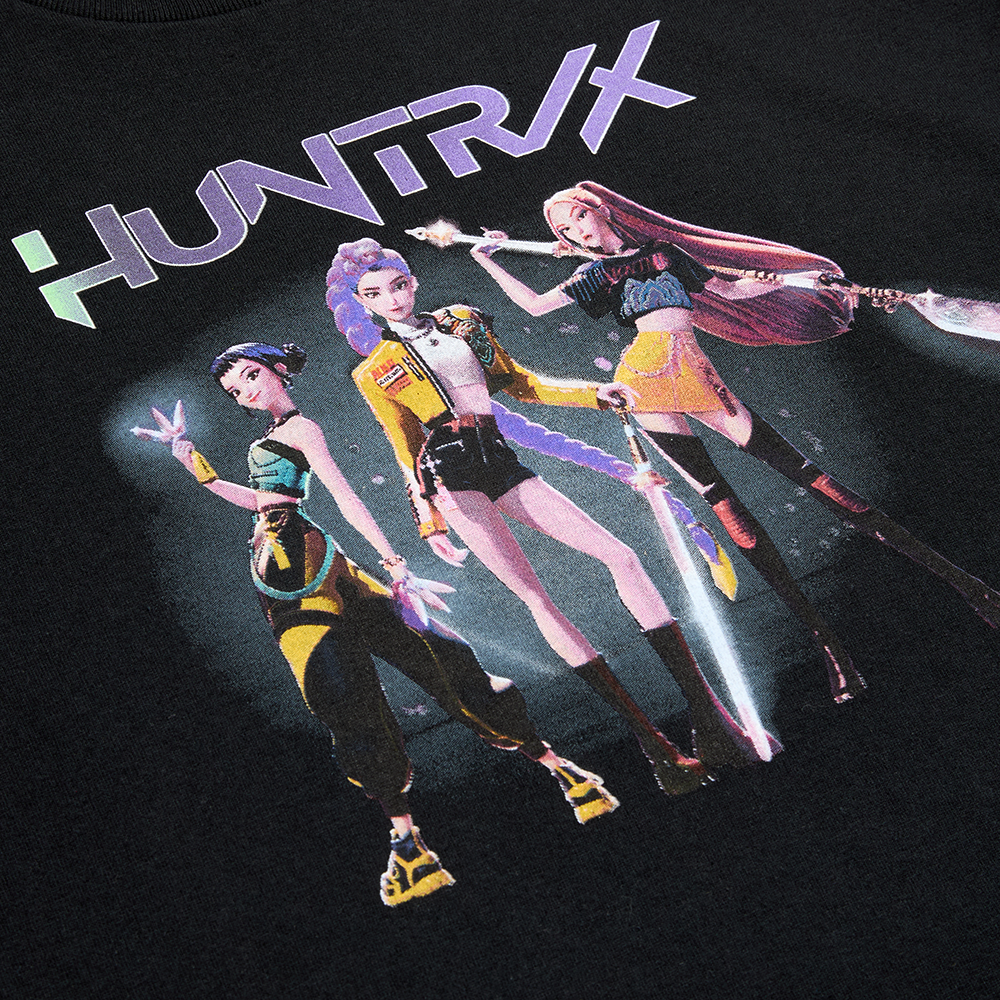 KPDH_HUNTRX_Girls_To_The_World_Tee_2_DETAIL