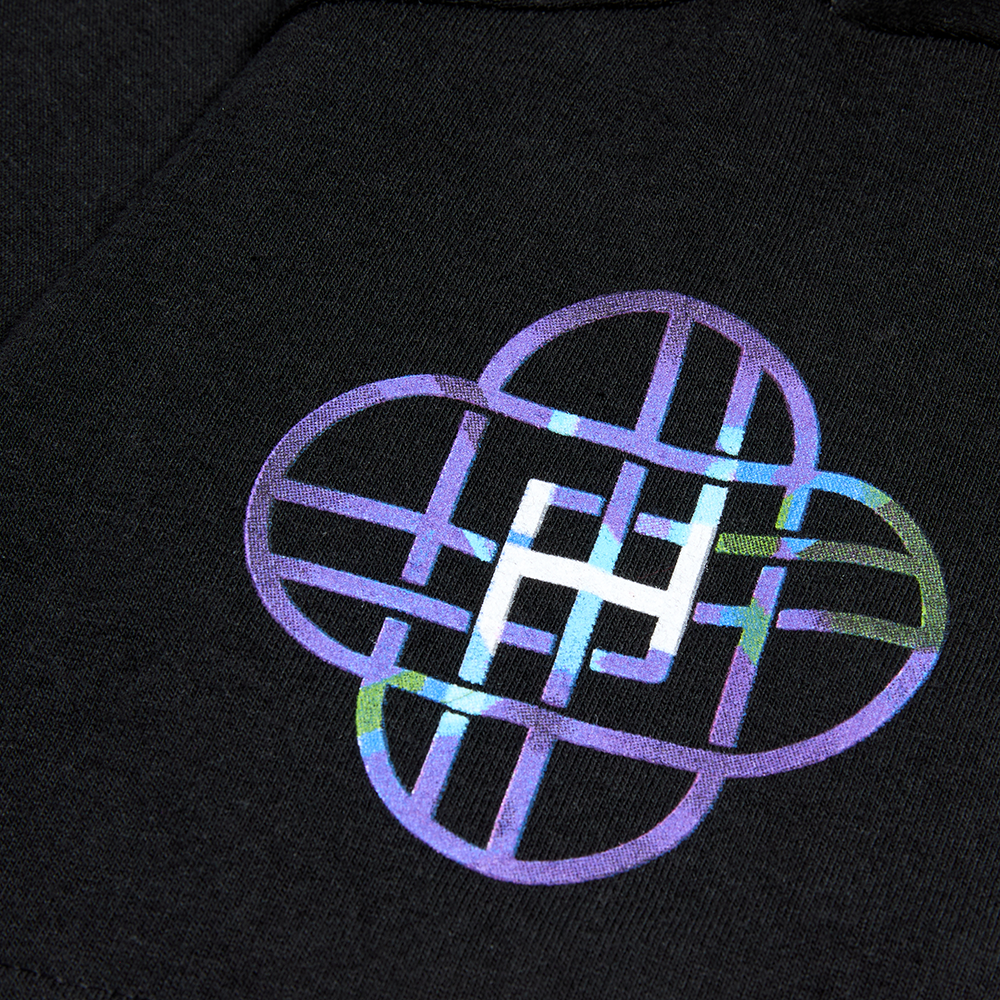 KPDH_HUNTRX_Girls_To_The_World_Tee_3_DETAIL