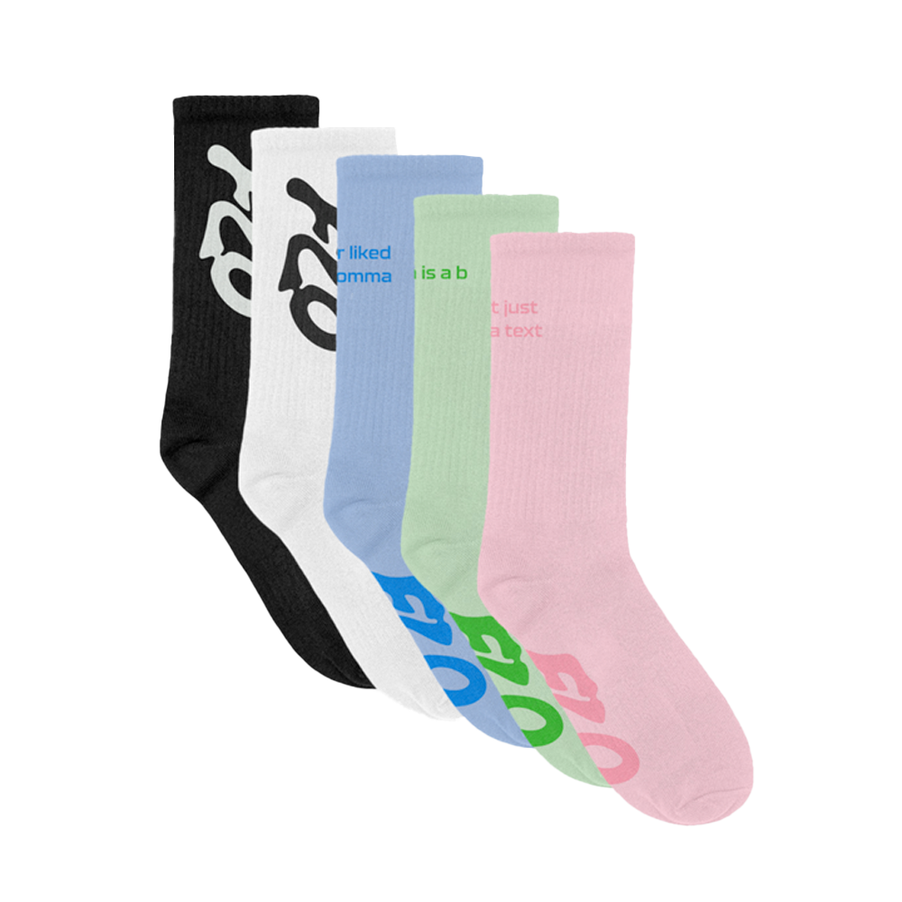 FLO, Socks